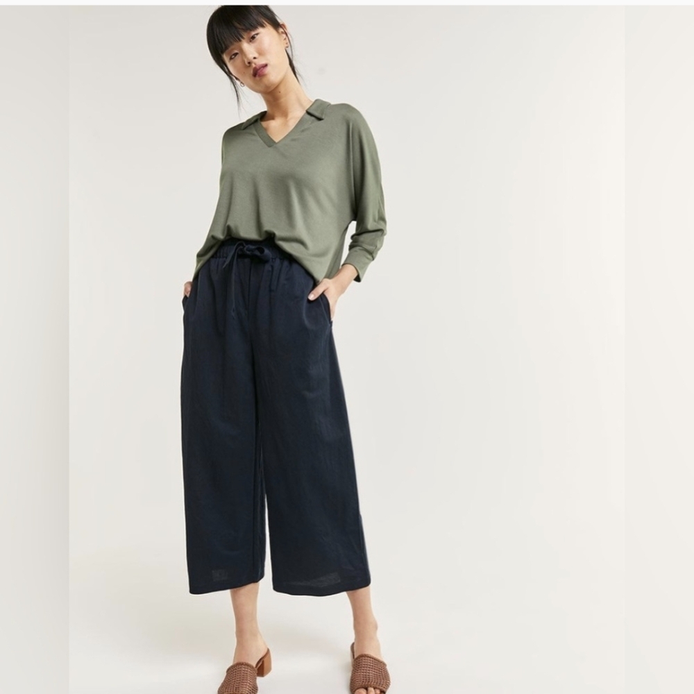 Reitman’s Pull On Knit Wide Cropped Pants Size 20